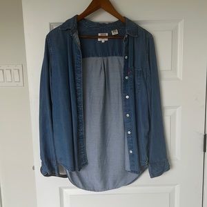 Levi boyfriend fit denim shirt